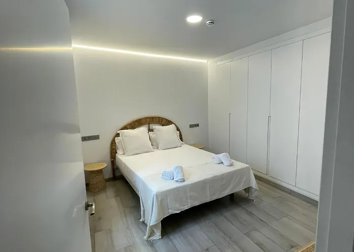 Superior One-Bedroom Apartment