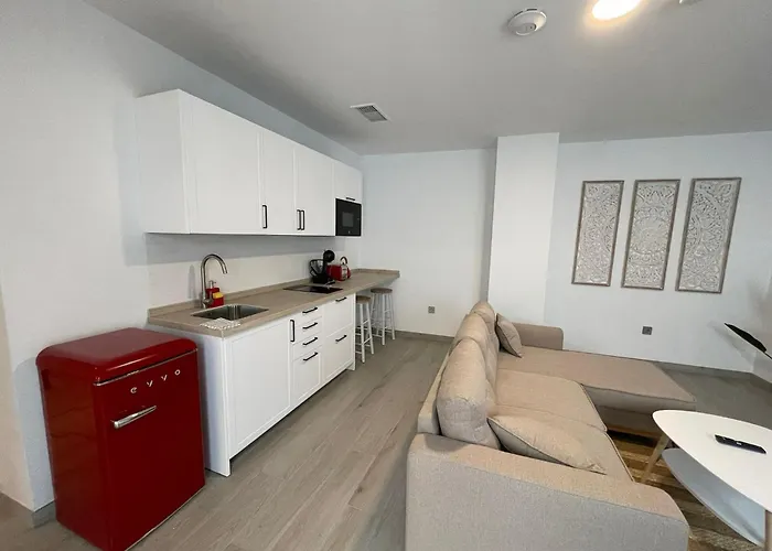 Superior One-Bedroom Apartment